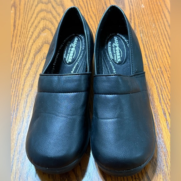 Easy Works By Easy Street Black Comfort Work Shoes 9 Wide - Picture 2 of 8